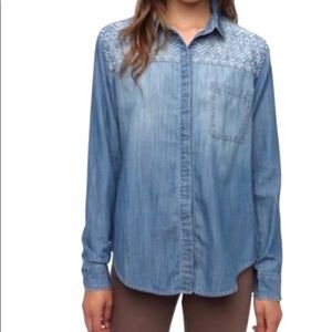 Urban Outfitters Staring at Stars chambray, sz. XS